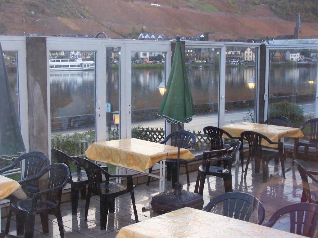 Hotel Panoramacafé Kattenes Esterno foto